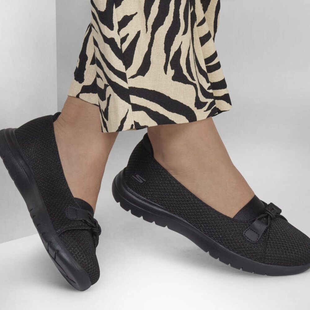 Women's Skechers On-the-GO Flex Peony Air Cooled GOGA MAT